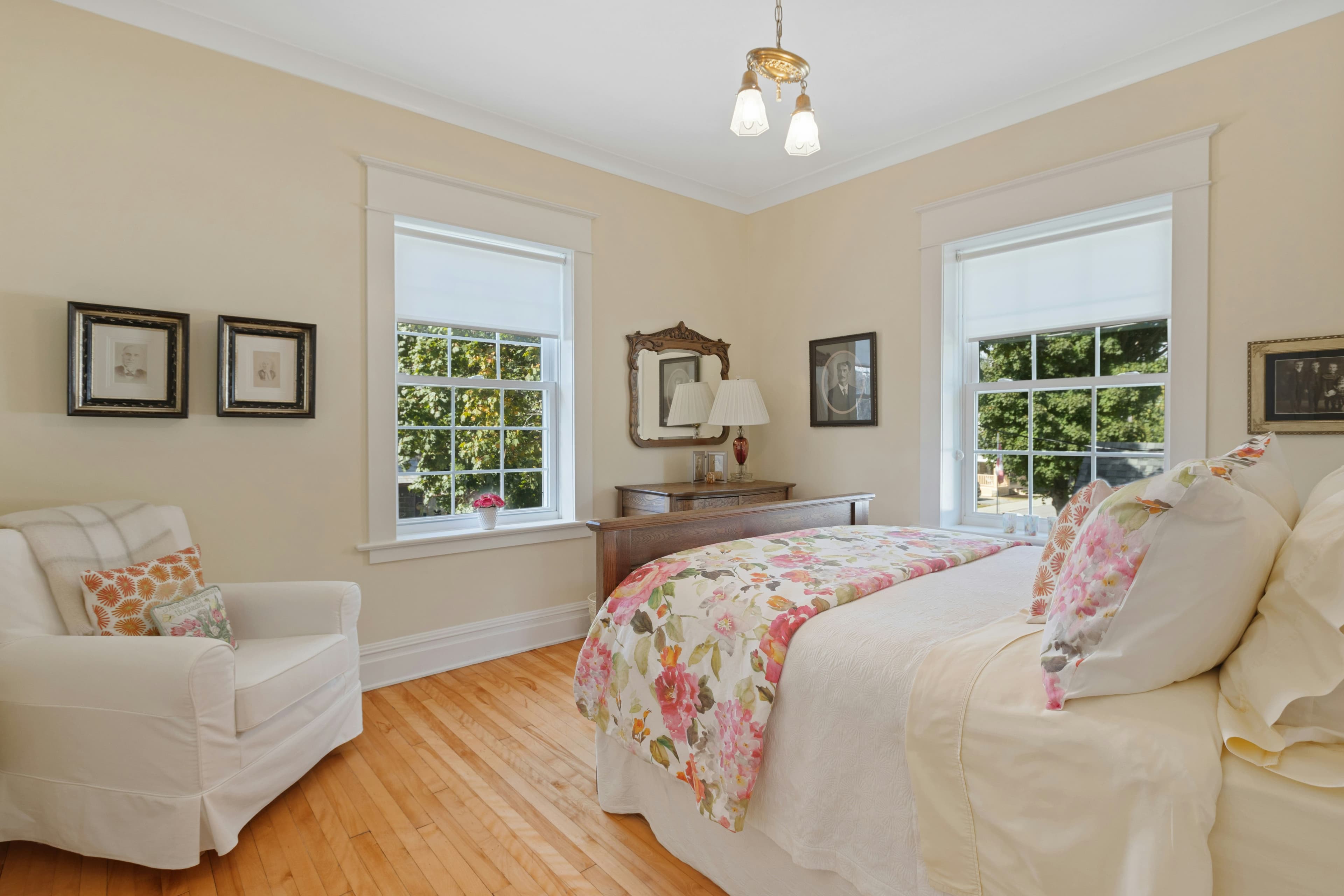 Luxury 2-Bedroom Apartment in Lago Vista A - Image 3